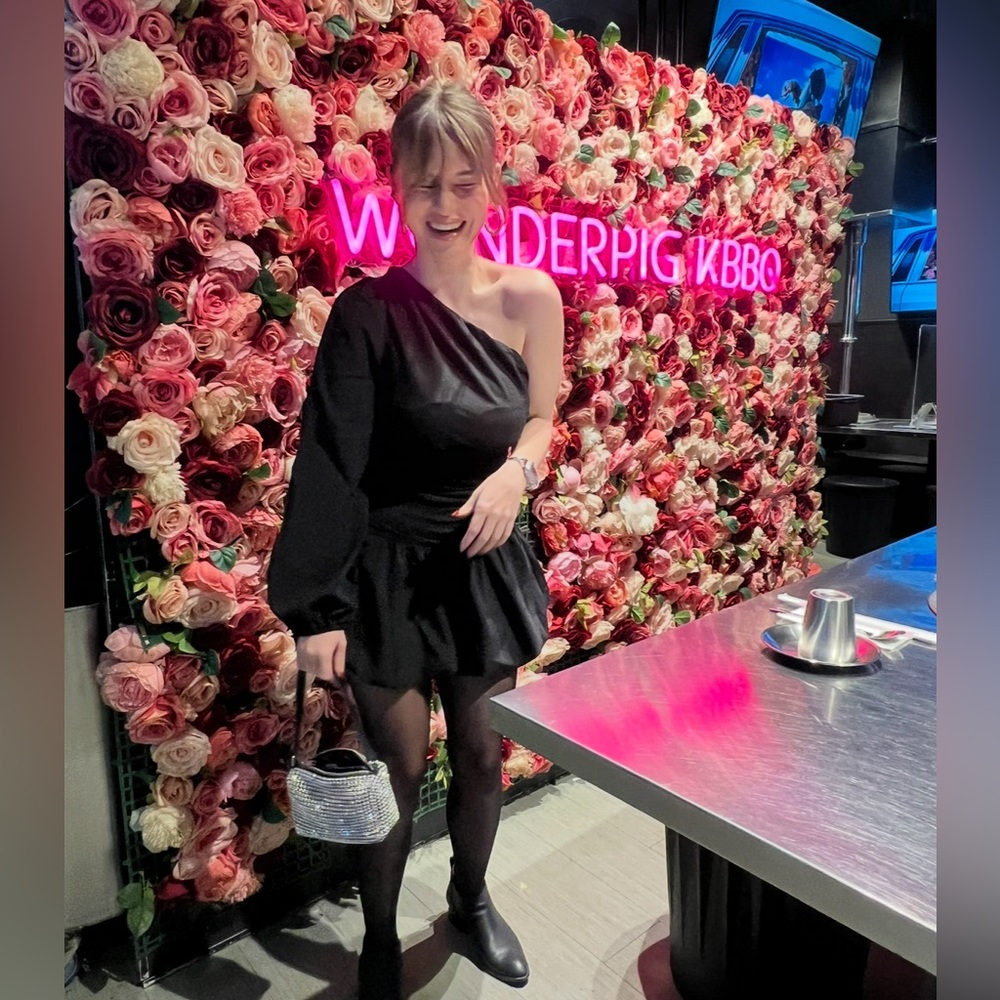 💕 Black One-Shoulder Dress